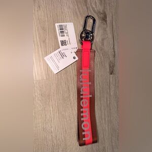 Lululemon Neverlost Spellout Keychain, New